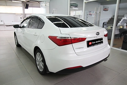 Kia Cerato, 2013г., передний привод, механика