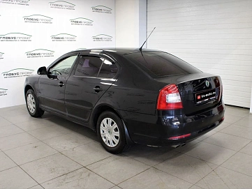 Skoda Octavia, 2011г., передний привод, робот