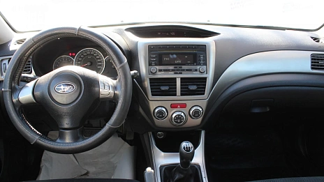 Subaru Impreza, 2008г., передний привод, механика
