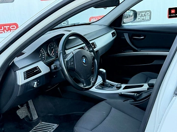 BMW 3 серии, 2011г., передний привод, автомат
