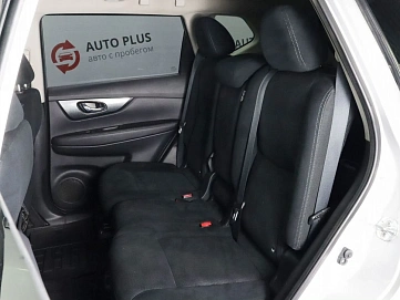 Nissan X-Trail, 2015г., полный привод, вариатор