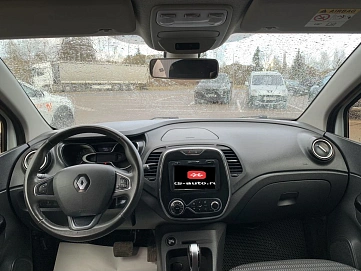 Renault Kaptur, 2017г, передний привод, вариатор