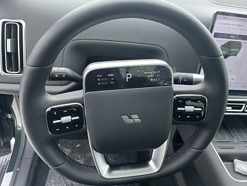 LiXiang L7, 2024г., полный привод, автомат