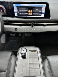 Nissan Ariya, 2023г., передний привод, автомат