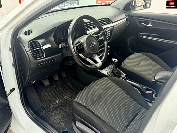 Kia Rio, 2018г., передний привод, механика