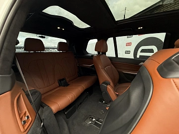 BMW X7, 2022г., передний привод, автомат