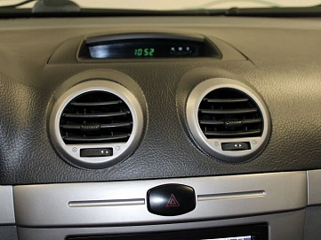 Chevrolet Lacetti, 2012г., передний привод, автомат