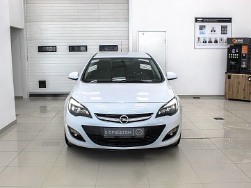 Opel Astra, 2012г., передний привод, автомат