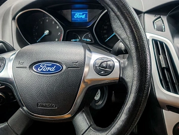 Ford Focus, 2012г., передний привод, робот