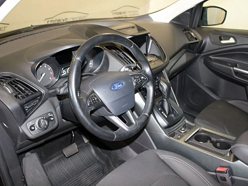 Ford Kuga, 2017г., передний привод, автомат