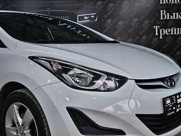 Hyundai Elantra, 2015г., передний привод, автомат