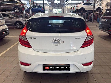 Hyundai Solaris, 2012г., передний привод, механика