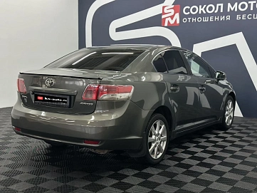 Toyota Avensis, 2009г., передний привод, вариатор