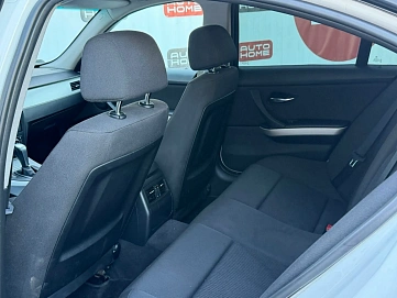 BMW 3 серии, 2011г., передний привод, автомат