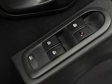 Renault Duster, 2012г., полный привод, механика