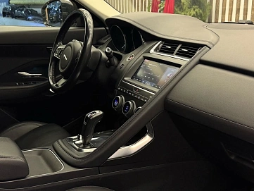 Jaguar E-Pace, 2018г., полный привод, автомат