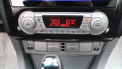 Ford Focus, 2010г., передний привод, механика