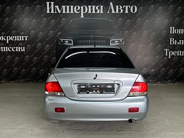 Mitsubishi Lancer, 2006г., передний привод, механика