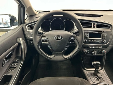 Kia Ceed, 2012г., передний привод, автомат