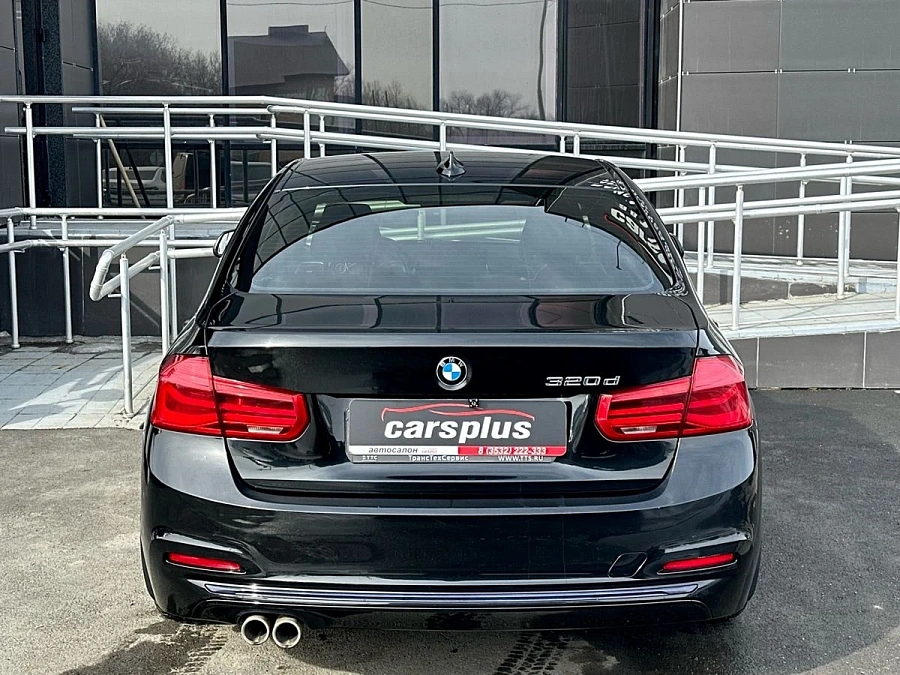 BMW 3 серии, 2018г., задний привод, автомат