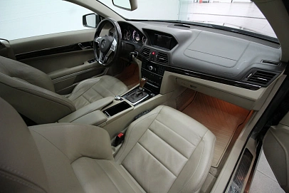 Mercedes-Benz E-Класс, 2012г., задний привод, автомат