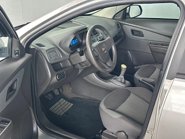 Chevrolet Cobalt, 2013г., передний привод, механика