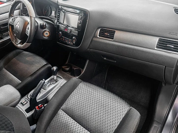 Mitsubishi Outlander, 2013г., полный привод, вариатор