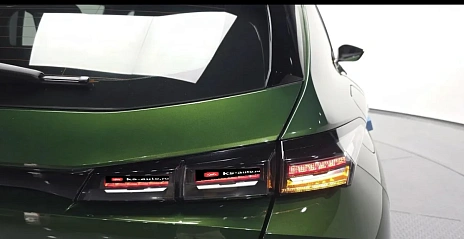 Peugeot 308, 2022г, передний привод, автомат