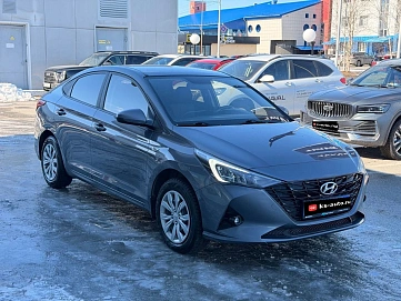 Hyundai Solaris, 2022г., передний привод, автомат