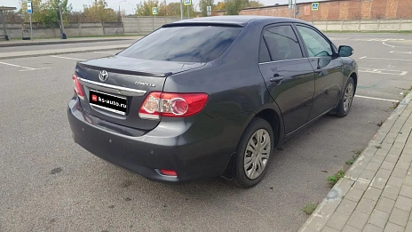 Toyota Corolla, 2011г, передний привод, автомат