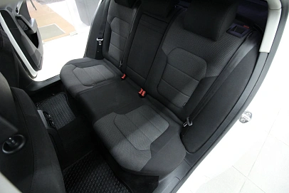 Volkswagen Passat, 2011г., передний привод, робот