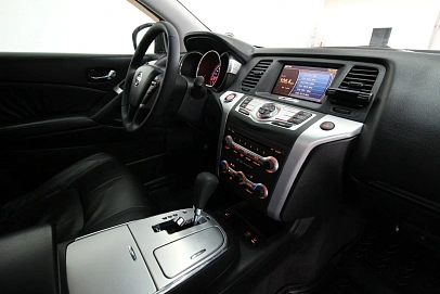 Nissan Murano, 2010г., полный привод, вариатор