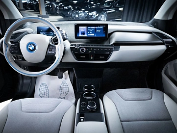 BMW i3, 2019г., задний привод, автомат