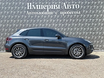 Porsche Macan, 2017г., полный привод, робот