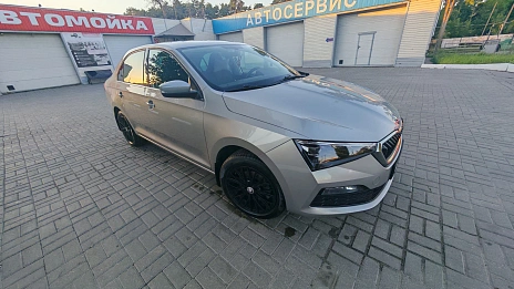 Skoda Rapid, 2021г, передний привод, робот