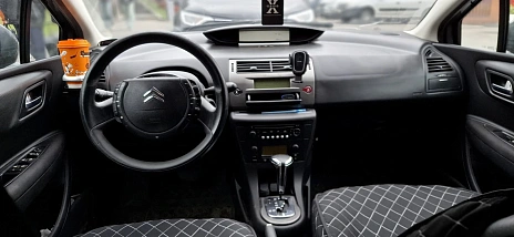 Citroen C4, 2010г., передний привод, автомат