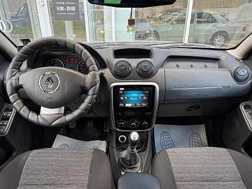 Renault Duster, 2015г., полный привод, механика