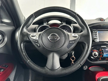 Nissan Juke, 2013г., передний привод, вариатор