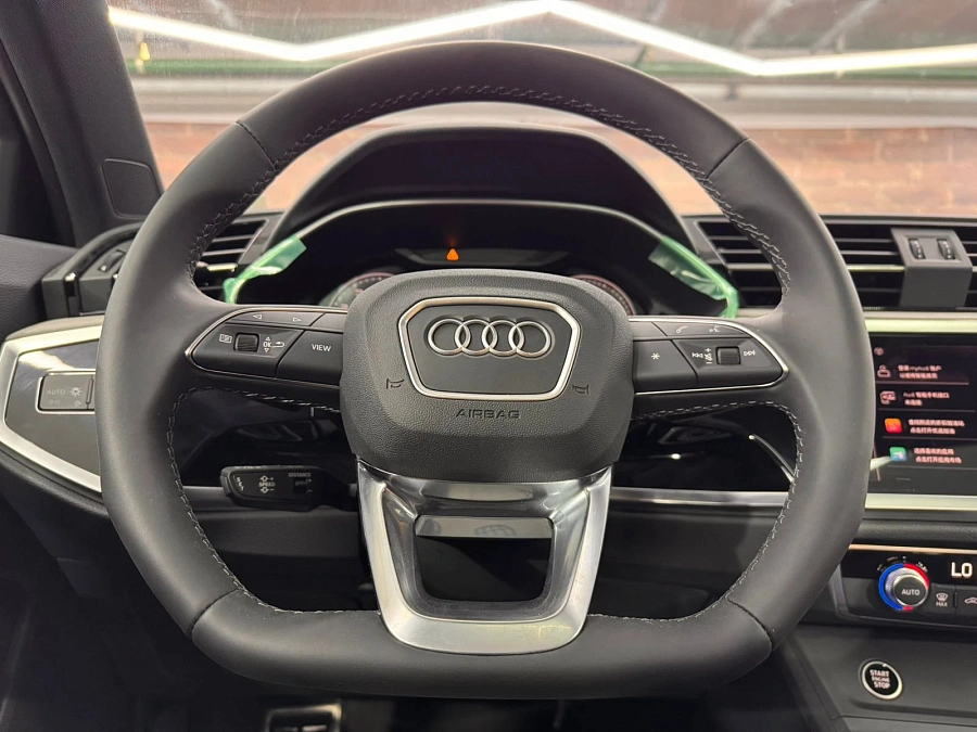 Audi Q3, 2025г., полный привод, робот