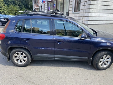 Volkswagen Tiguan, 2011г., полный привод, автомат