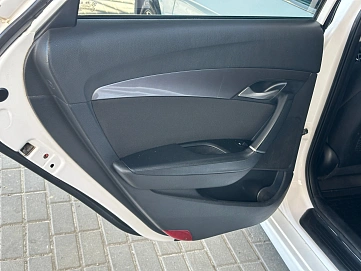 Hyundai i40, 2013г., передний привод, автомат