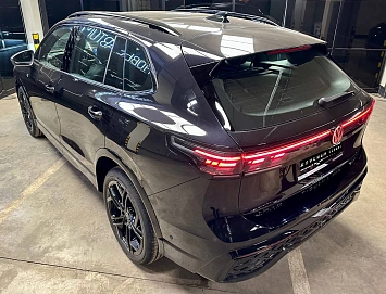 Volkswagen Tiguan, 2025г., полный привод, робот