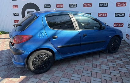 Peugeot 206, 2008г., передний привод, автомат