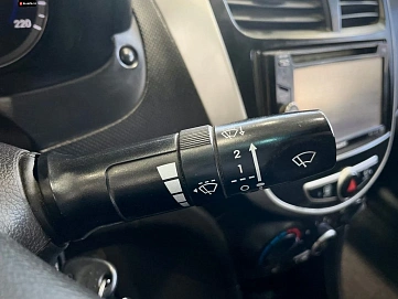 Hyundai Solaris, 2011г., передний привод, механика
