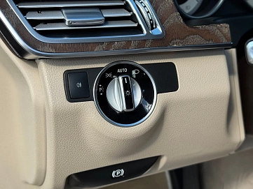 Mercedes-Benz E-Класс, 2015г., задний привод, автомат