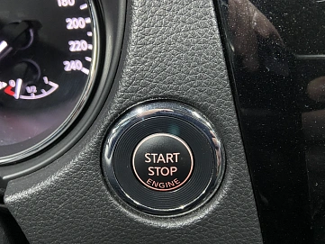 Nissan X-Trail, 2017г., полный привод, вариатор