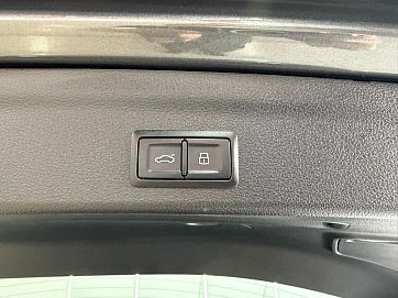 Audi Q3, 2023г., передний привод, робот