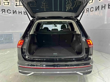 Volkswagen Tiguan, 2022г., передний привод, робот