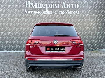 Volkswagen Tiguan, 2018г., полный привод, автомат