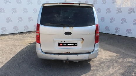 Hyundai Grand Starex, 2009г., передний привод, автомат